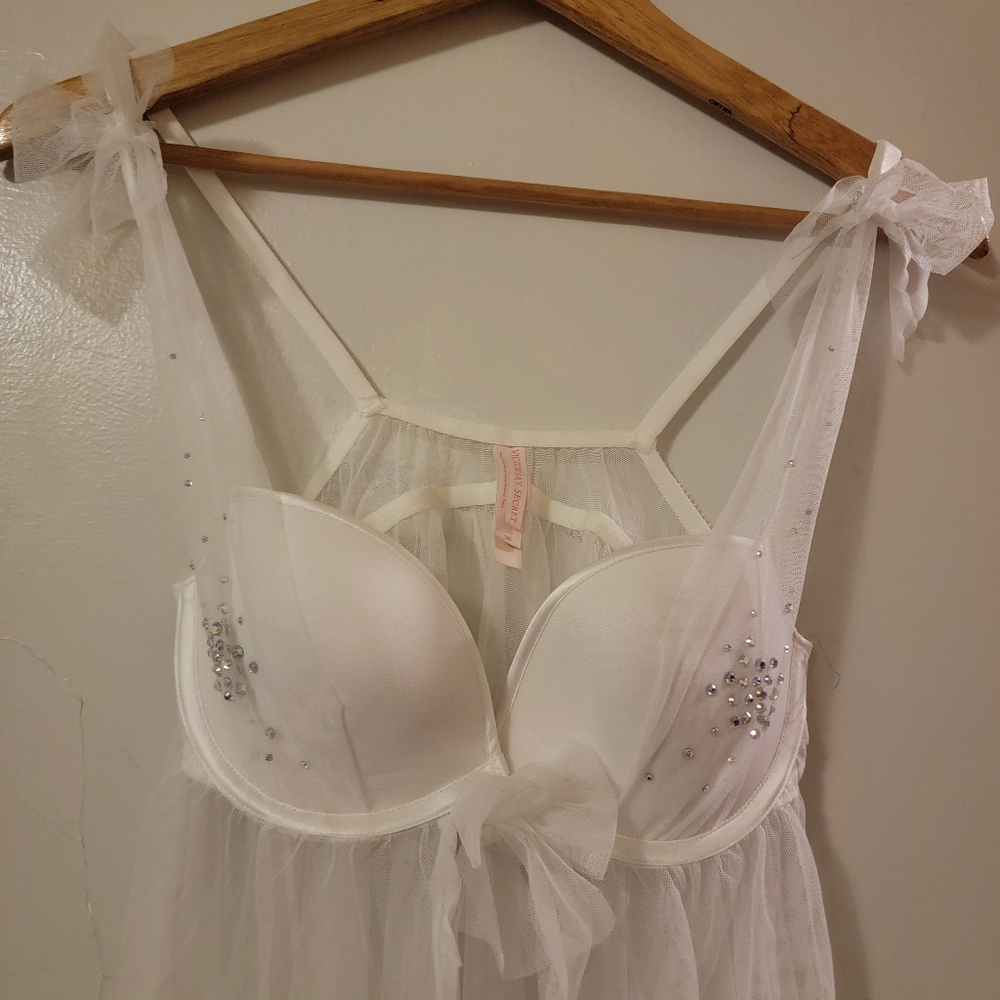 Victoria's Secret White Chiffon Lingerie Negligee - Picture 7 of 9